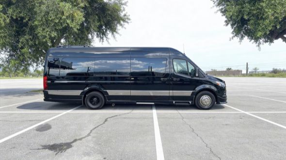 sprinter limousine madison